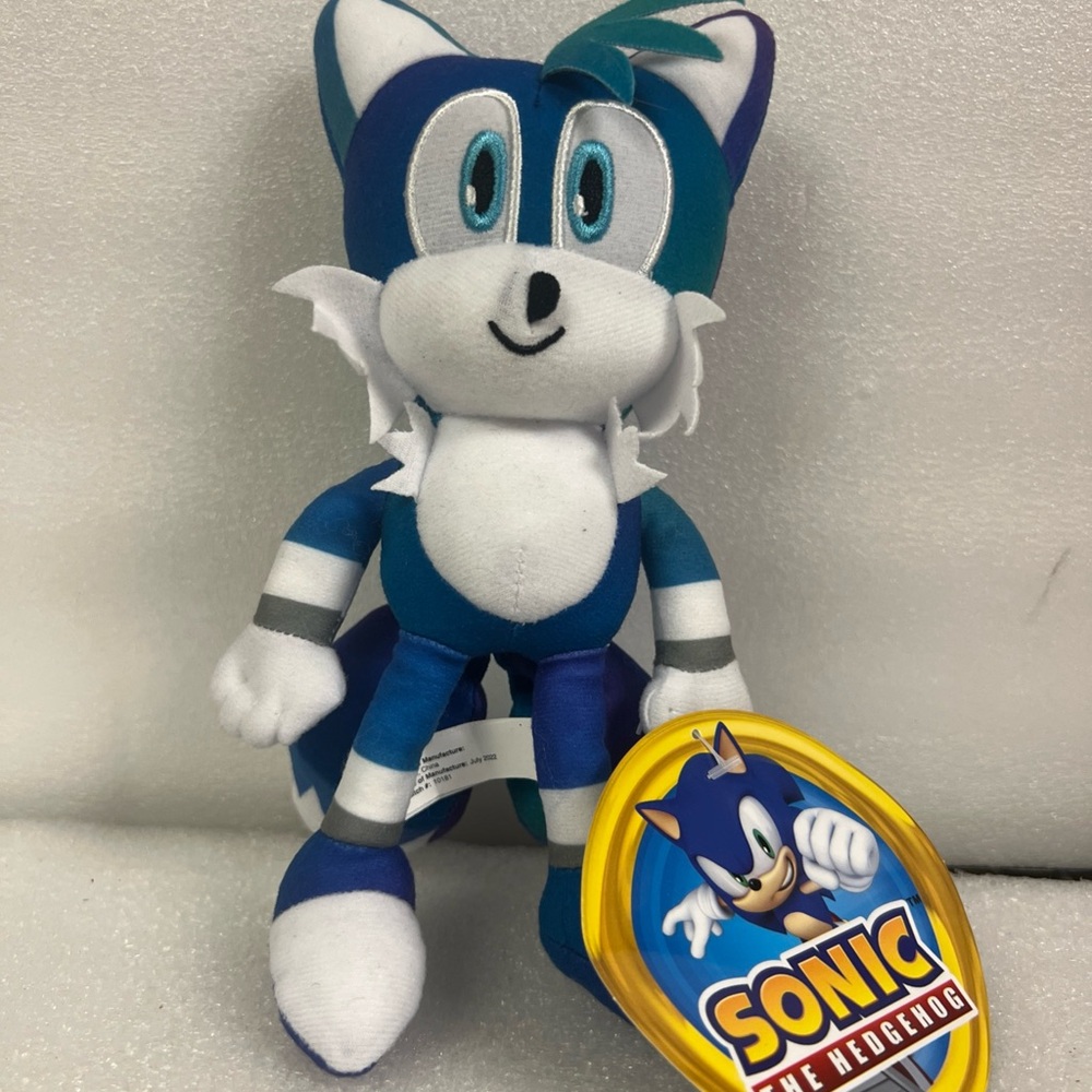 Sonic the Hedgehog Blue and White Stuffed Animal